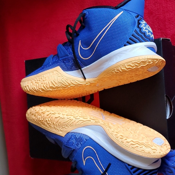 Kryrie 7 - Picture 8 of 12